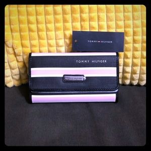 Brand New Tommy Hilfiger Wallet